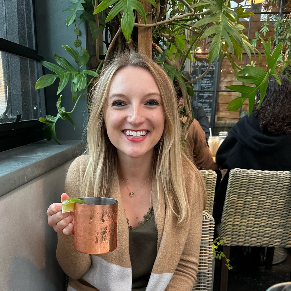Meet your Posher, Nicole